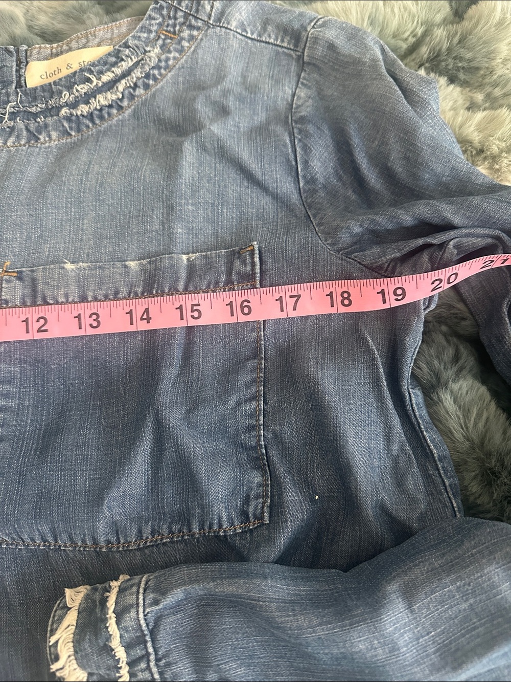 Cloth & Stone Lightweight Denim Top - Picture 4 of 8